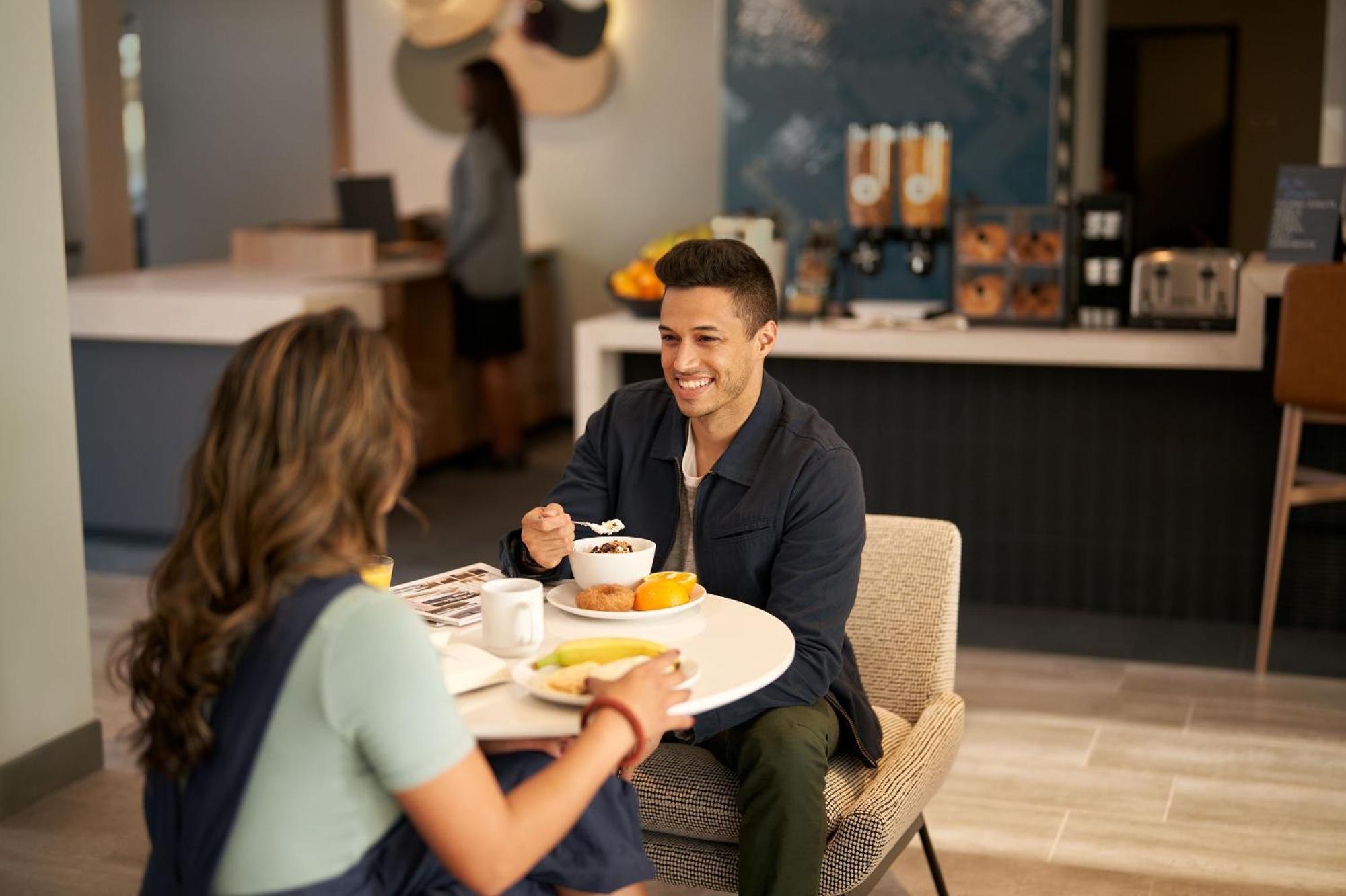 Atwell Suites - Denver Airport Tower Road By Ihg Kültér fotó
